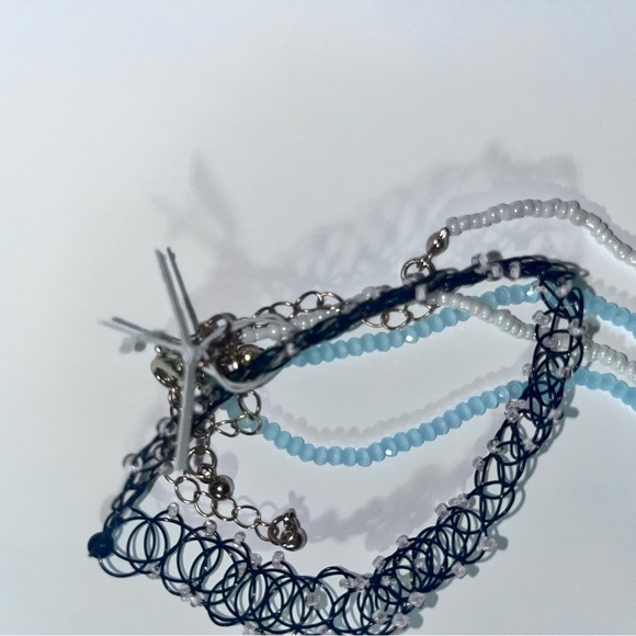 Elegant Multi-Layered chocker Set with Feather Pendant brand new - Picture 7 of 7